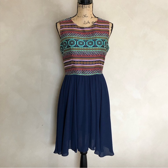 Nomad Dresses & Skirts - Nomad Morgan Carper Winola fit and flare dress
